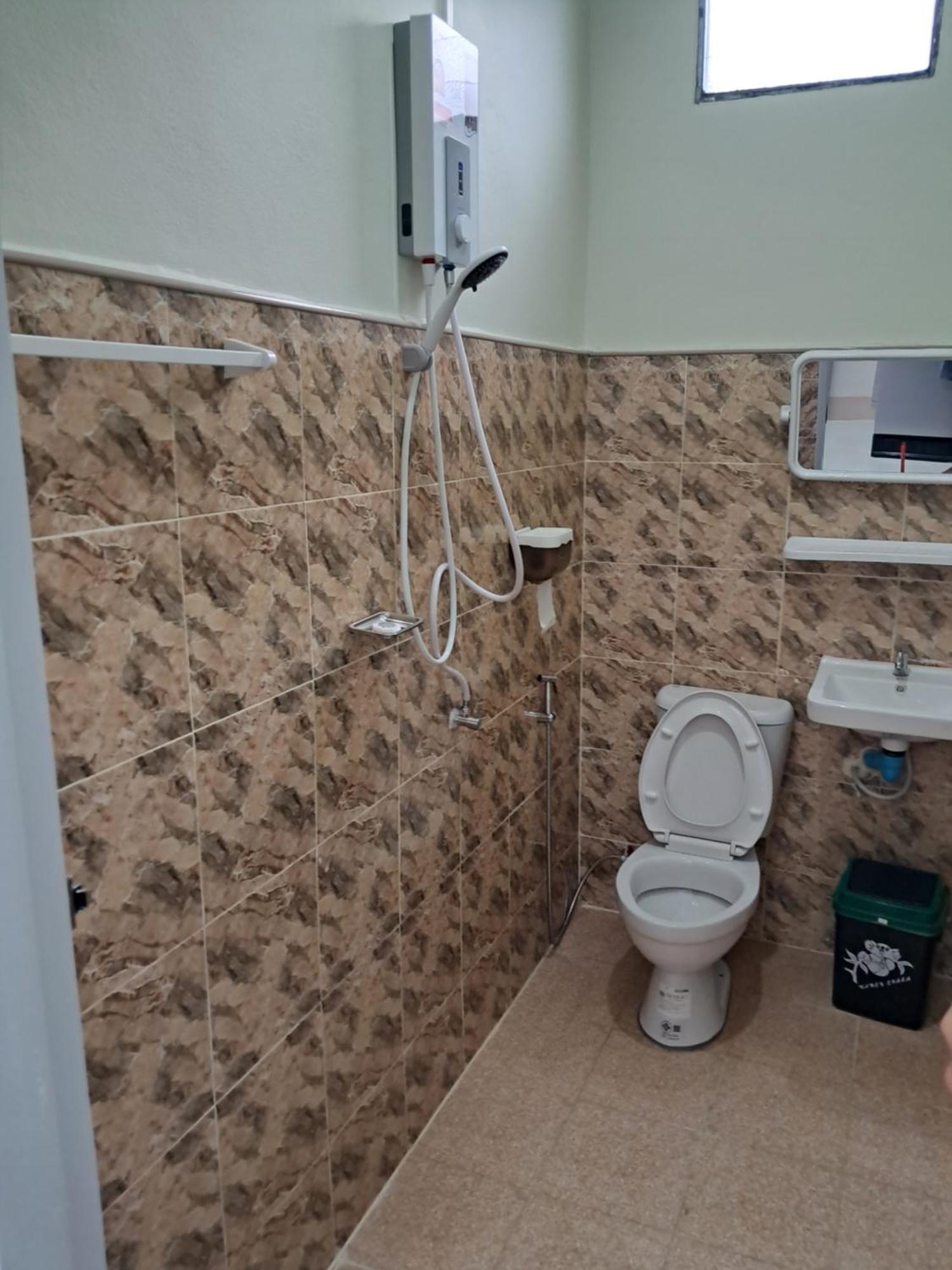 World Citizen Guesthouse Baan Tai Esterno foto